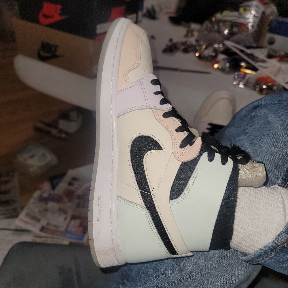 Jordan 1 high CMFT Easter Pack